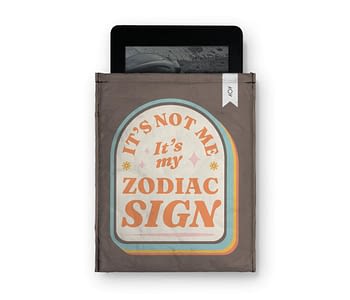 capaKindle-its-not-me-its-my-zodiac-sign-kindle-frente
