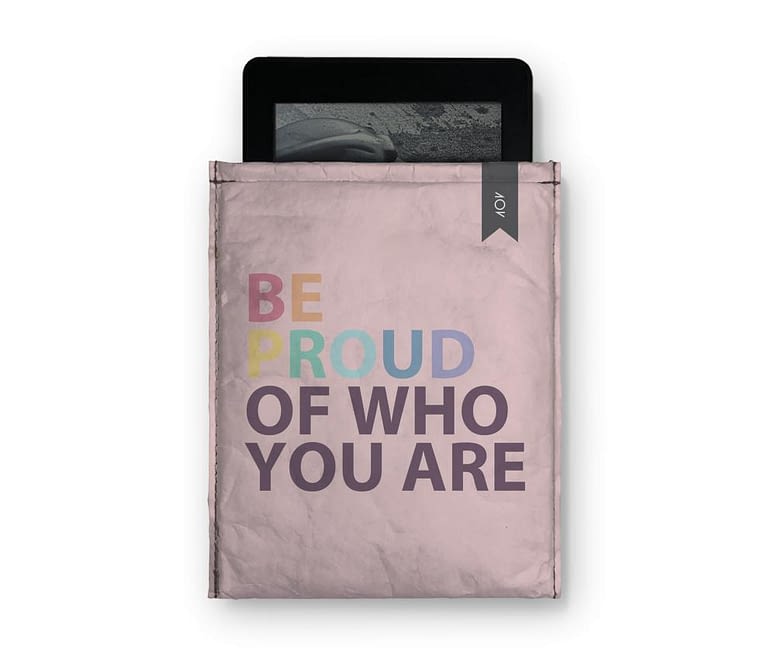 dobra - Capa Kindle - Be Proud Of Who You Are
