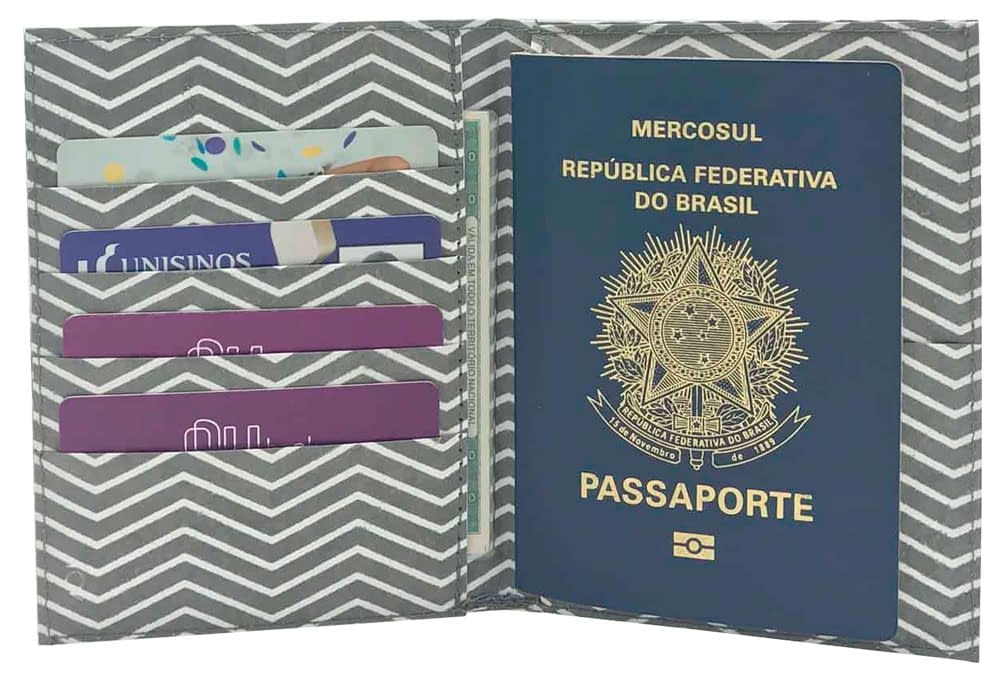 porta passaporte foto sem fundo cheio