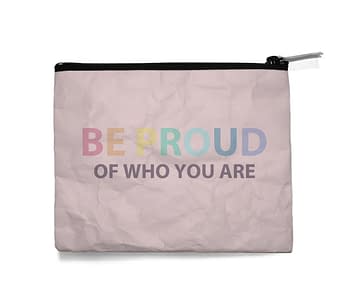 necessaire-be-proud-of-who-you-are-verso