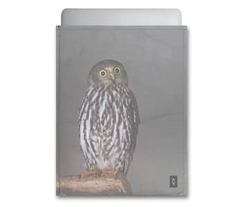 dobra - Capa Notebook - Owl's piercing eyes