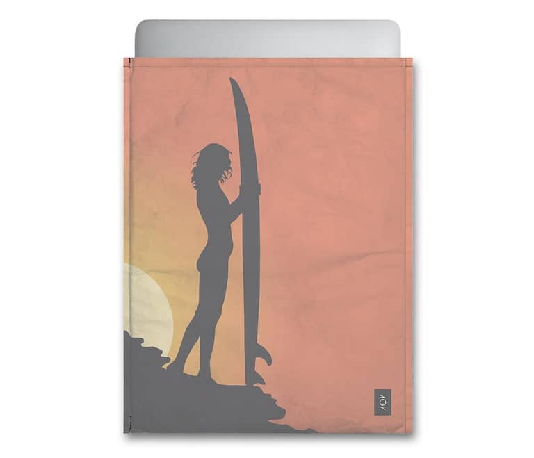 dobra - Capa Notebook - Por do sol e as sombras do Surf